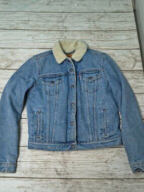 Levi's Sherpa Lined Trucker Jacket Women Size Medium
